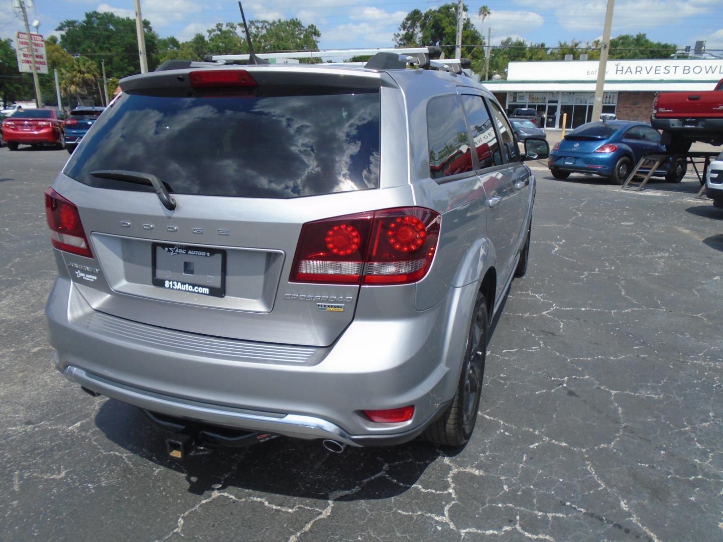 2018 Dodge Journey (3C4PDCGG3JT) , located at 6112 N Florida Avenue, Tampa, FL, 33604, (888) 521-5131, 27.954929, -82.459534 - Photo#3